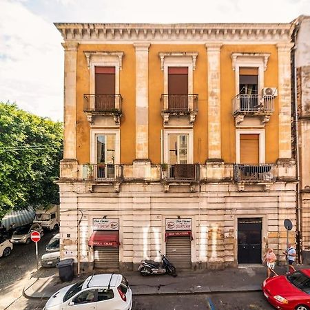 Centro- Benedettini'S Apartament Catania Exterior photo