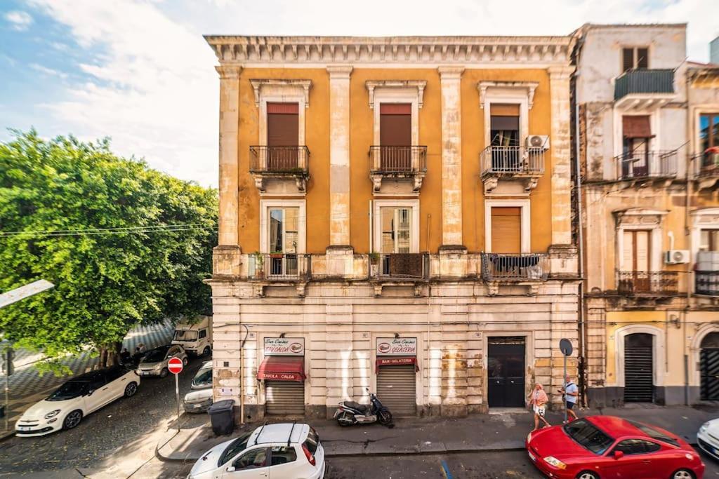 Centro- Benedettini'S Apartament Catania Exterior photo